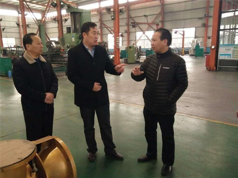 章丘雙山街道黨工委書記李屹東考察山東金格瑞機械有限公司 章丘雙山街道黨工委書記李屹東考察山東金格瑞機械有限公司