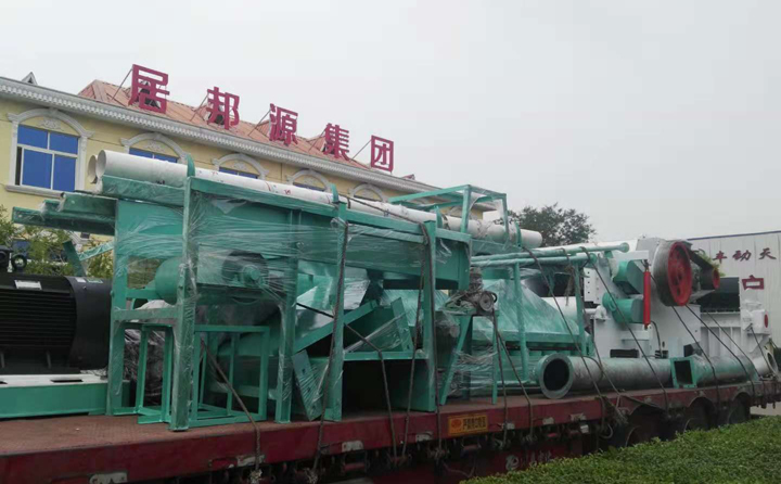 浙江溫州第1車，為秸稈顆粒機設備