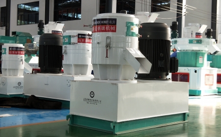 秸稈作顆粒，實現轉化增值