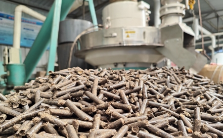 秸稈回收變生物質燃料，農村秸稈問題有了新成效